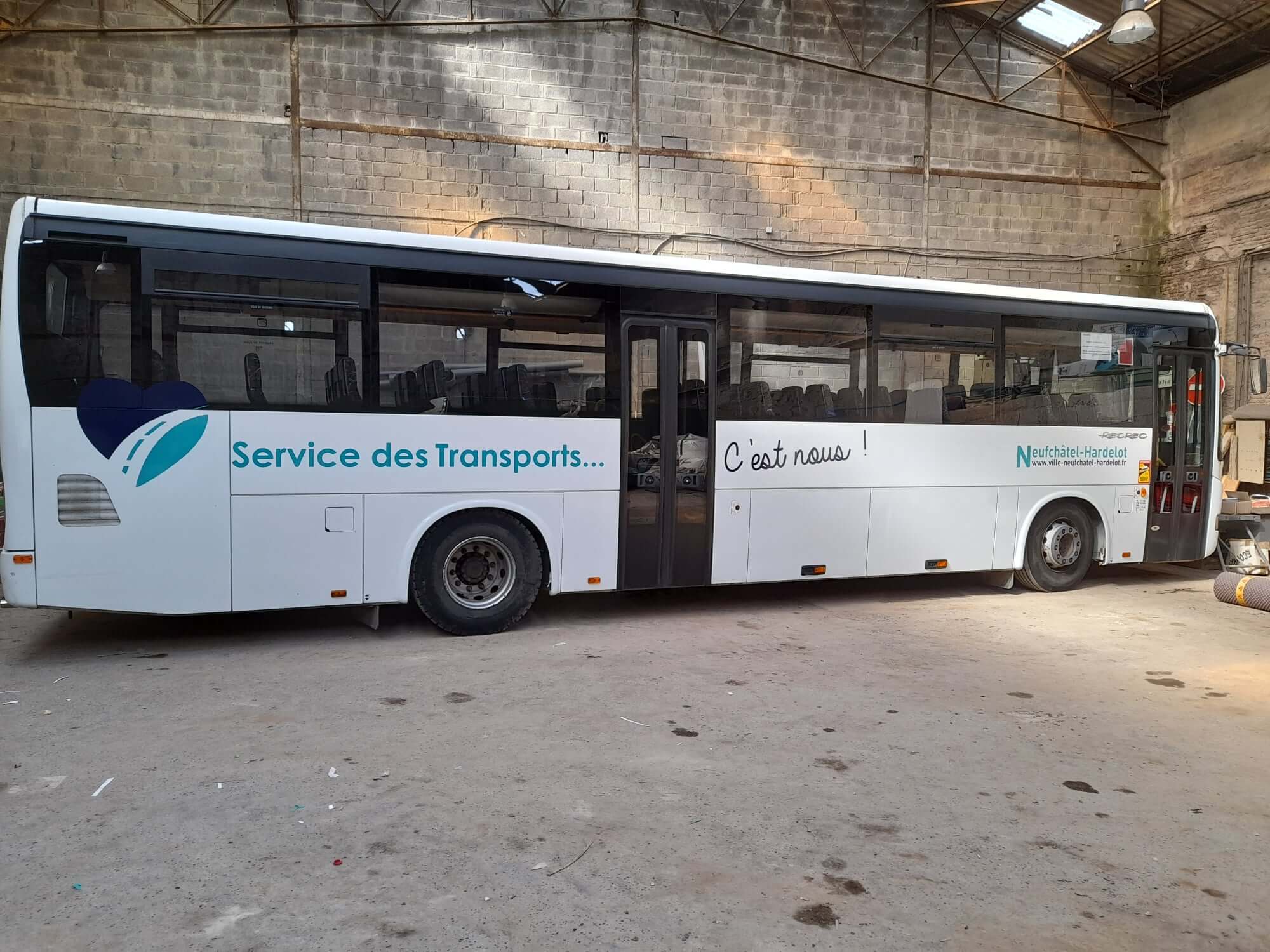 Véhicule Bus Service des transports Neufchatel Hardelot
